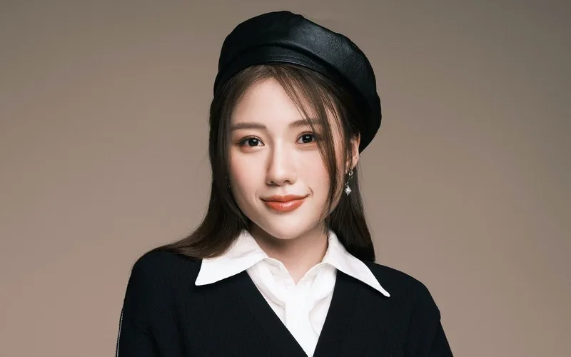 chan dung uyen an em gai tran thanh cung hanh trinh thoat ken
