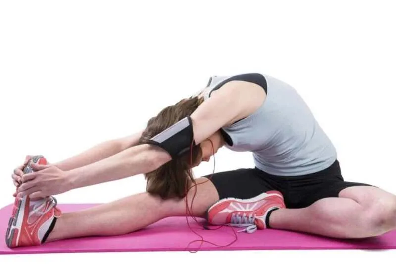 Nghỉ ngơi là phần không thể thiếu trong lịch tập gym cho người mới, giúp cơ bắp phục hồi và tiến bộ tốt hơn.